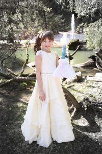 Mädchen für ihre Kommunion in der Lochmühle fotografiert