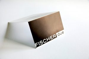 Mode Fischer due Karte geklappt